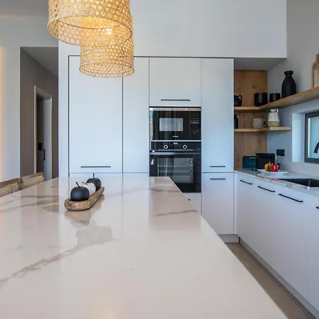 Moncasa Your Ionian *