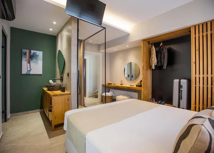 Moncasa Your Ionian * Kouvalata