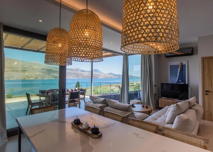 Moncasa Your Ionian بيت للعطل *