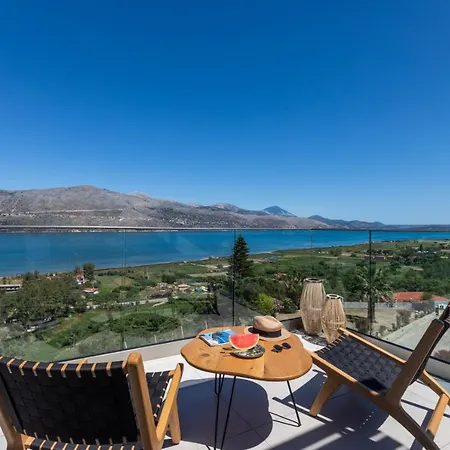 Moncasa Your Ionian Semesterbostad