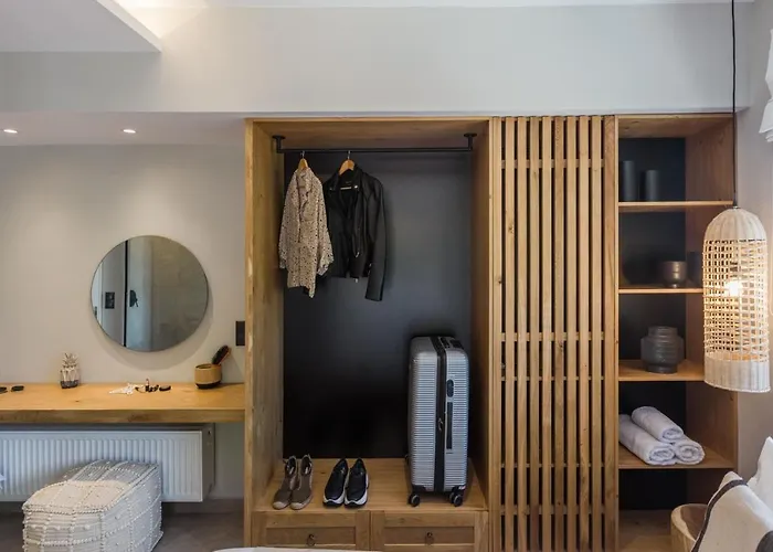 Moncasa Your Ionian Kouvalata